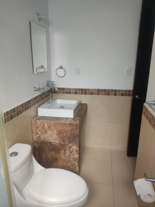 Casa Fracc El Cielo Residencial Con Acceso A Casa Club Βίλα Laurel de Lagunillas Εξωτερικό φωτογραφία